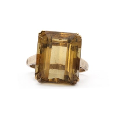 Lot 115 - A 9ct gold single stone citrine ring