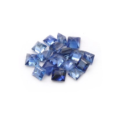 Lot 196 - A quantity of unmounted step cut sapphires