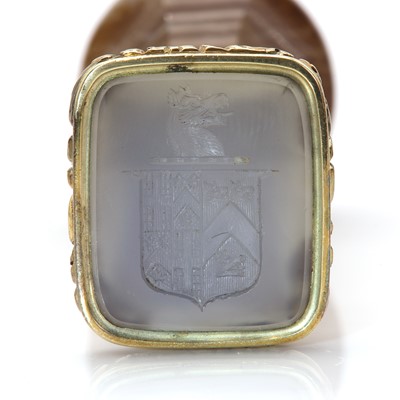 Lot 18 - A hardstone and gold desk seal, English, mid 19th century