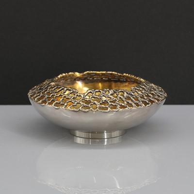 Lot 445 - A silver-gilt bowl