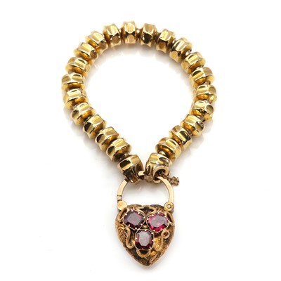 Lot 35 - A Victorian roundel bead bracelet