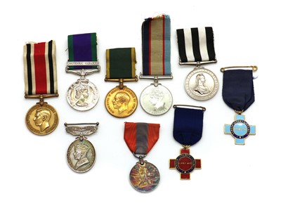 Lot 233 - A collection of WWI and later medals