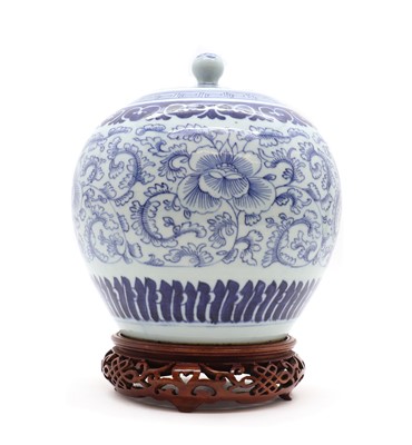 Lot 148 - Chinese blue and white porcelain ginger jar