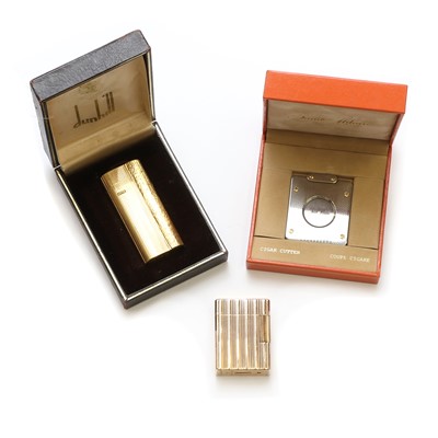 Lot 1368 - A cased gold plated Dunhill lighter