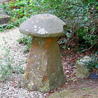 Lot 345 - A staddle stone