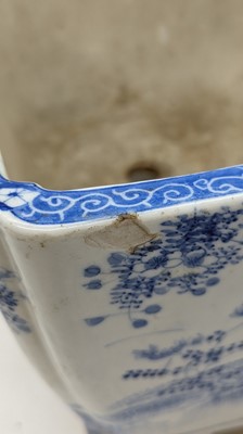 Lot 181 - A group of four Chinese blue and white planters