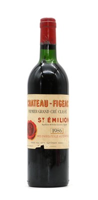 Lot 82 - Chateau Figeac, Saint-Emilion, 1986 (1)