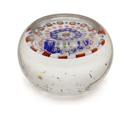 Lot 163 - A Baccarat glass paperweight