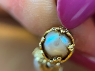 Lot 178 - An 18ct gold single row cultured pearl 'Wrapped' necklace, by Charles de Temple