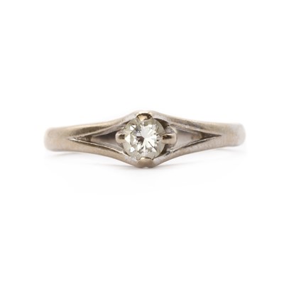 Lot 1159 - A white gold single stone diamond ring