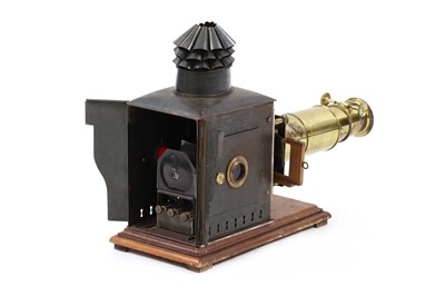 Lot 400 - A large magic lantern