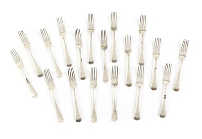Lot 35 - A set of twelve Old English pattern forks