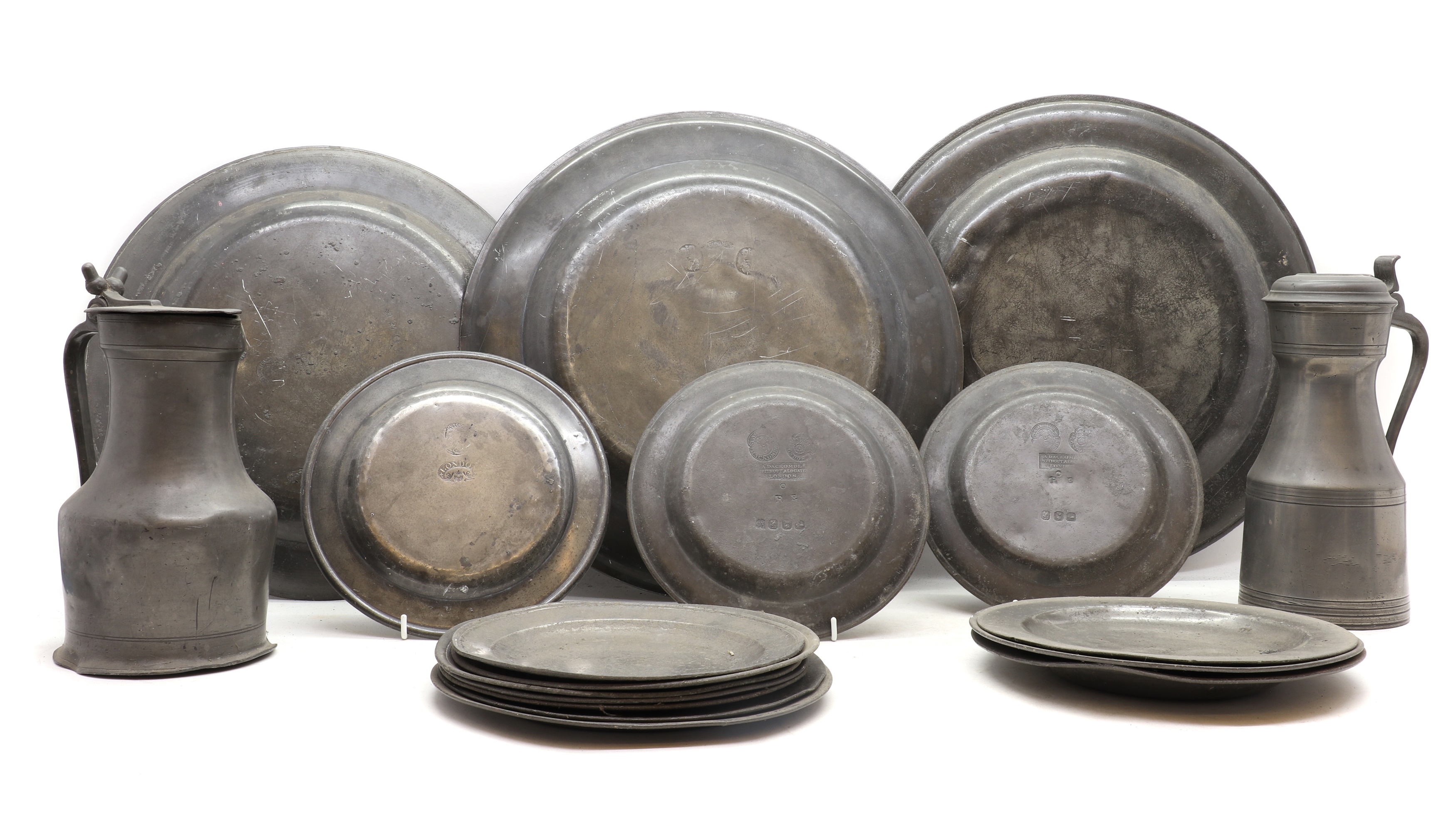 Lot 376 A collection of pewter items
