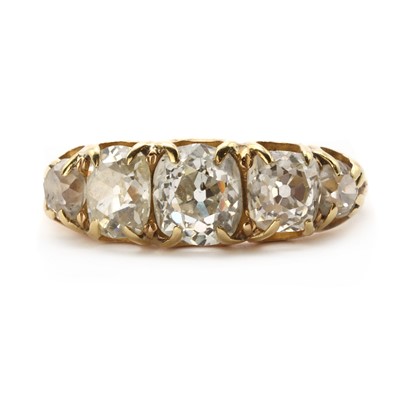 Lot 1008 - A Victorian gold five stone diamond ring