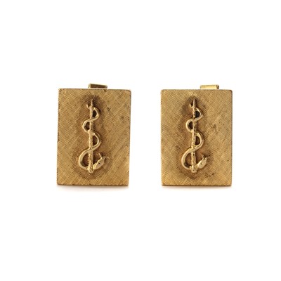 Lot 1384 - A pair of gold cufflinks