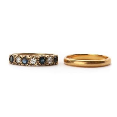 Lot 1533 - Two gold rings