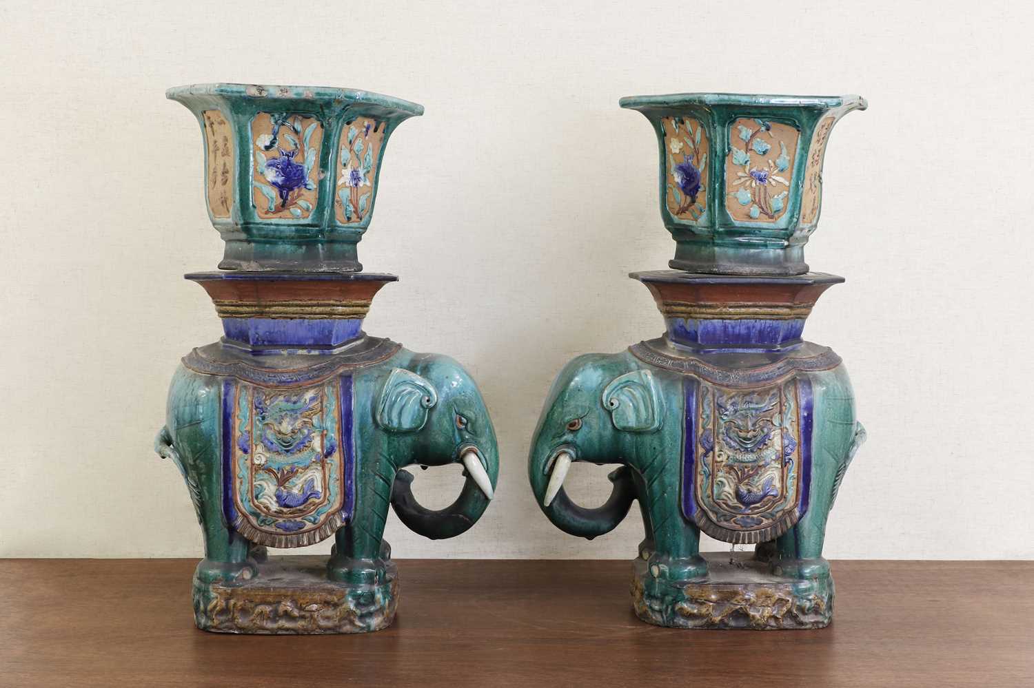 Lot 176 - A pair of Chinese Shiwan ware jardinières,