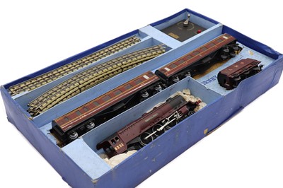 Lot 403 - A Hornby Dublo electric train set