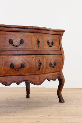 Lot 253 - A walnut and marquetry commode