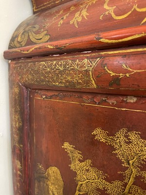 Lot 262 - An export red lacquer and gilt cabinet