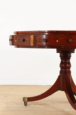 Lot 254 - A George III mahogany rent table