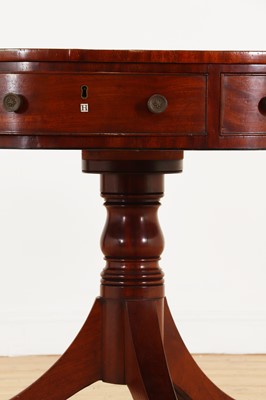 Lot 254 - A George III mahogany rent table