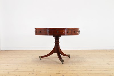 Lot 254 - A George III mahogany rent table