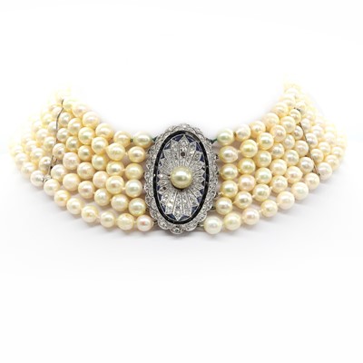 Lot 145 - An Art Deco diamond and sapphire five row pearl choker