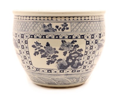 Lot 233 - A Chinese blue and white porcelain jardiniere