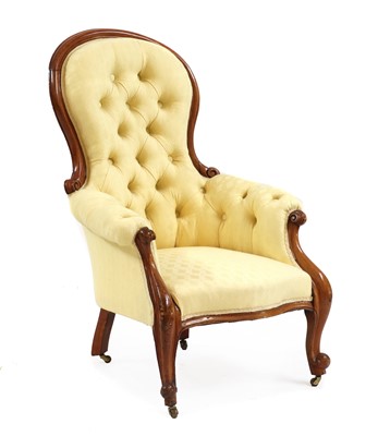 Lot 558 - A Victorian mahogany spoonback chair