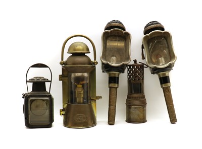 Lot 282 - A pair of coach lamps