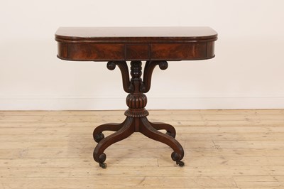 Lot 571 - A William IV mahogany tea table