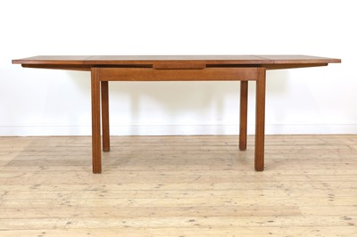 Lot 215 - A Gordon Russell oak dining suite