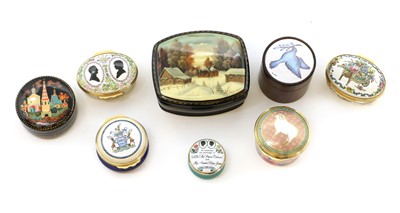 Lot 497 - A collection of enamel pillboxes