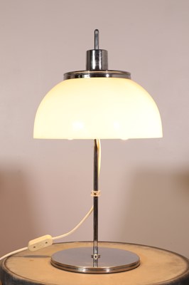 Lot 287 - A Harvey Guzzini 'Faro' table lamp
