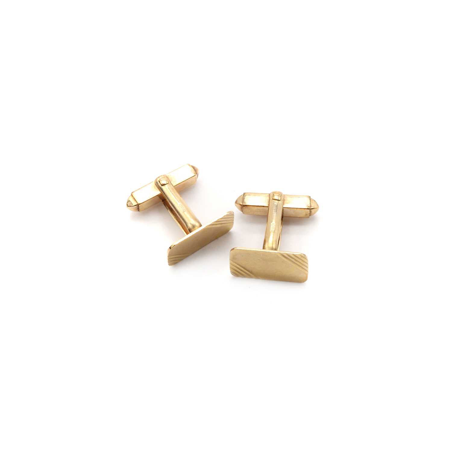 Lot 176 A pair of 9ct gold cufflinks,