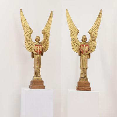Lot 79 - A pair of giltwood angels
