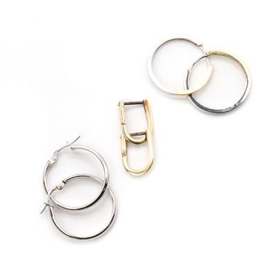 Lot 106 - Three pairs of gold hoop earrings