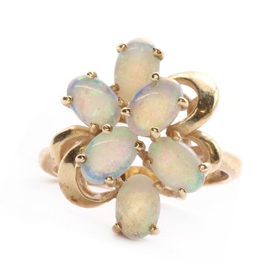 Lot 128 - A gold opal cluster ring