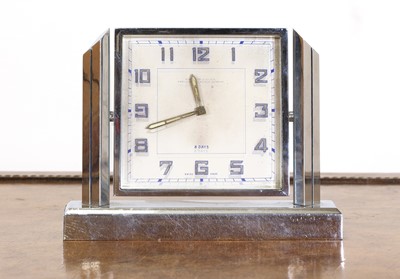 Lot 146 - An Art Deco chrome desk clock