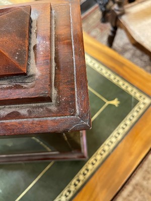 Lot 126 - A George IV mahogany bracket clock by John Peterkin of London
