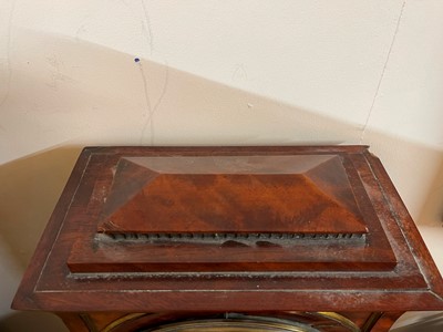 Lot 126 - A George IV mahogany bracket clock by John Peterkin of London