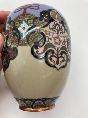 Lot 94 - A Japanese Kutani vase