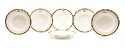 Lot 373 - A set of six amorial porcelain bowls