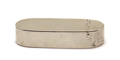 Lot 89 - A George III silver pocket snuffbox