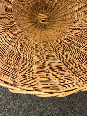 Lot 271 - A 'C8' wicker cone chair