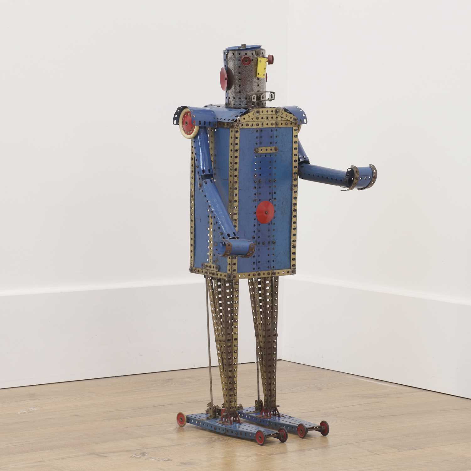 Lot 340 - An original and working mechanical man