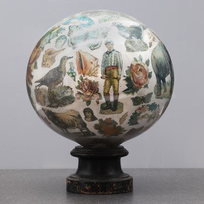 Lot 493 - A Victorian porcelain globe