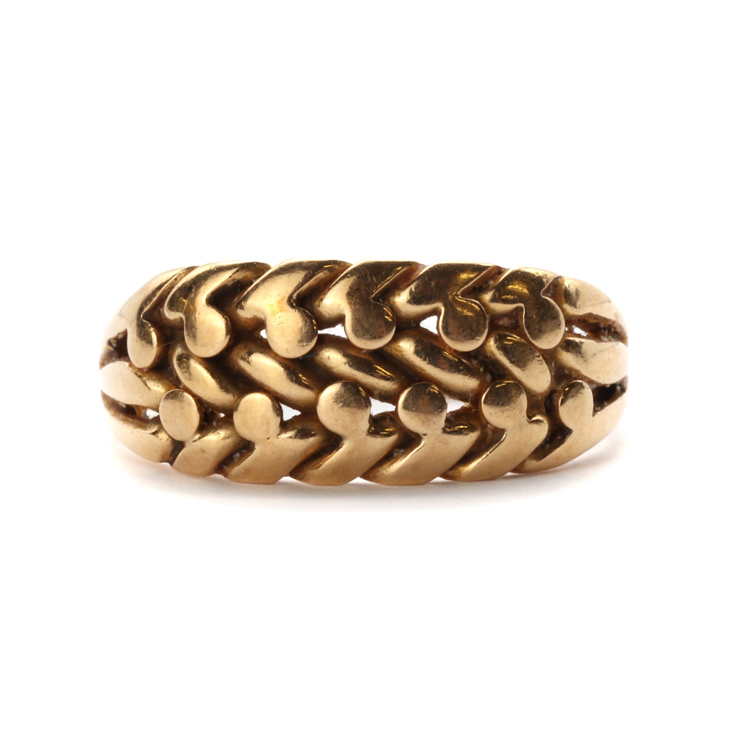 Lot 18 An 18ct gold keeper ring,