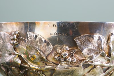 Lot 111 - An early Victorian silver punchbowl